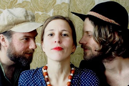 Sk�nemusik i Raschs Pakhuz