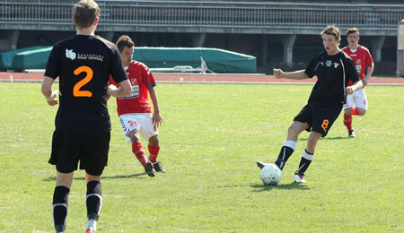 R�nne fB vandt testkamp