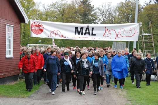 FOA sender superhold til LadyWalk