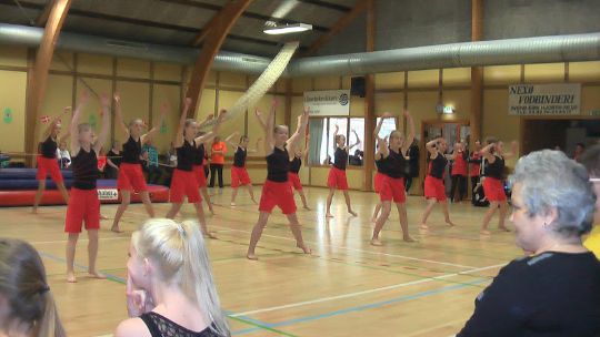 For�rsgymnastik i Poulsker Hallen