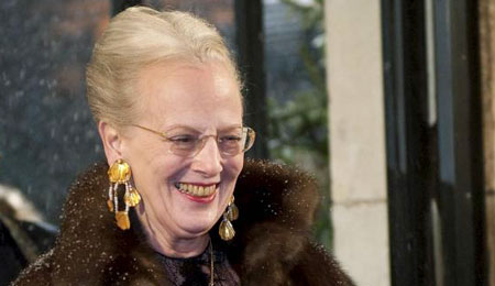 Dronningebes�g skubber budgetdr�ftelser