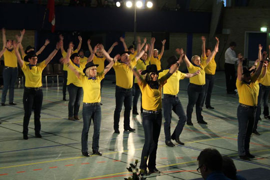 Linedancers fejrer 10-�rs jubil�um