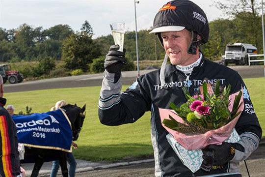 �bningsl�b p� travbanen uden championtr�neren