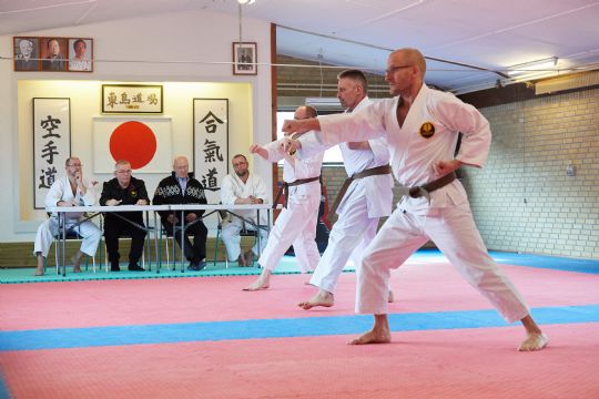 Mange nye sortb�lter