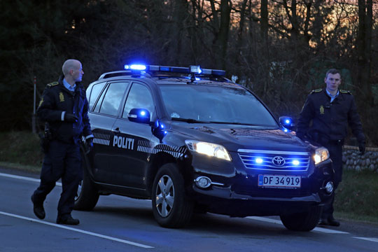 Kvinde tiltalt for bedrageri og falske anmeldelser