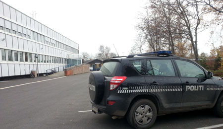 Afleverede bombe til politiet