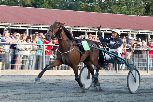 Tre afbud til travbanens s�son�bning