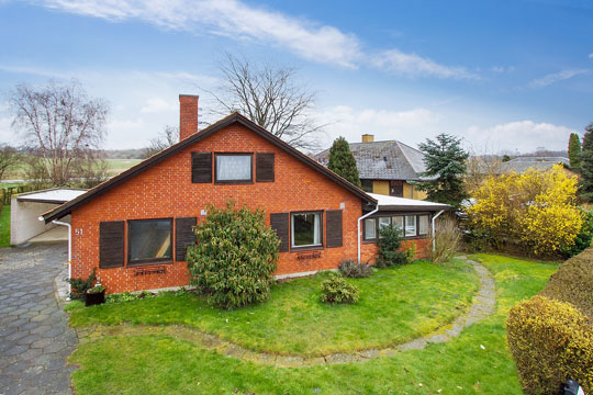 Gedigent hus i R�nne