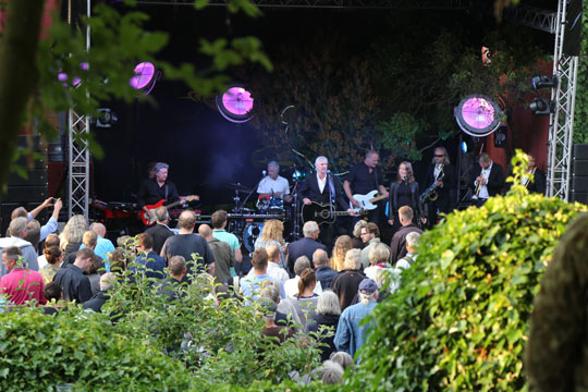TV-2 koncert p� H�st-museet meldes udsolgt