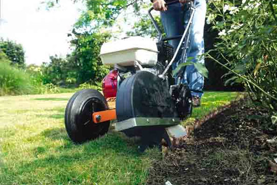 Gr�skanterne kan st� knivskarpe