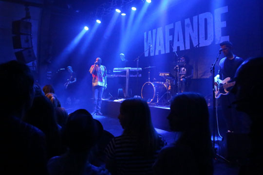 Wafande sang sig ind i alles hjerter