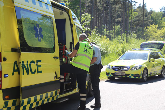 To cyklister k�rt ned p� Dueodde