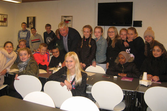 Elever lyttede til Bornholms historie