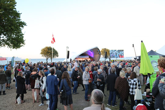 38.000 g�ster ved Folkem�det l�rdag