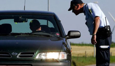 Politiet p� spiritus- og narkokontrol