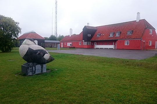 Sunny Asemota fik ikke st�tte til udstilling