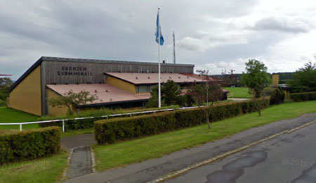 Sv�mmehals renovering dyrere end ventet