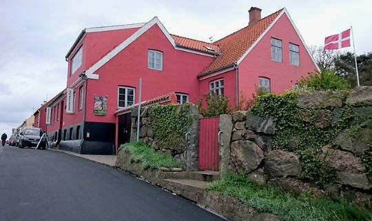 Over 4.000 flere bes�gte H�st Museet