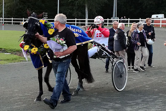 Mads Petersen scorede hattrick i mindel�b