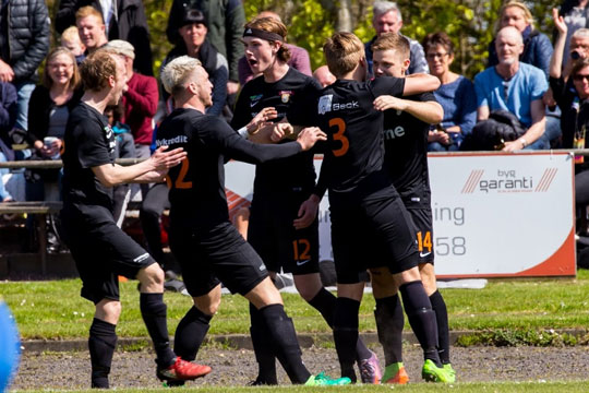 Flere nye ansigter hos R�nne fB