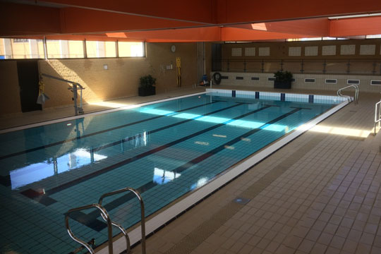 KnIF tilbyder nu ogs� sv�mning