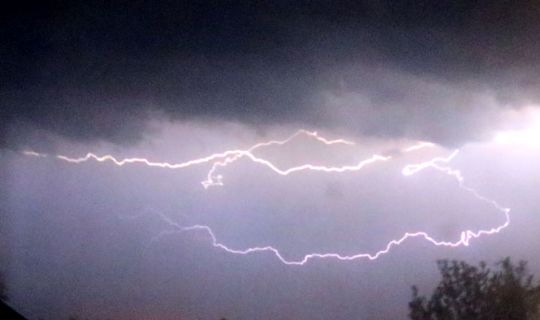 DMI varsler kraftig regn og torden