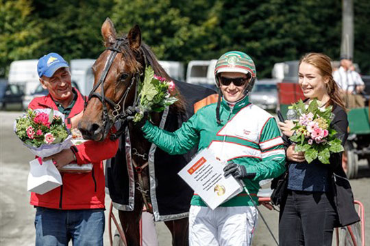 Bornholmer s�lger travhest til bornholmer