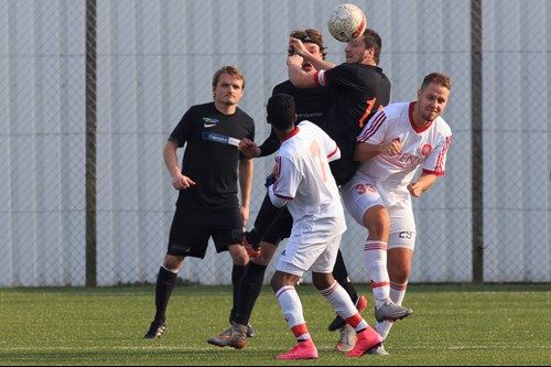 R�nne fB vinder k�mpe sejr