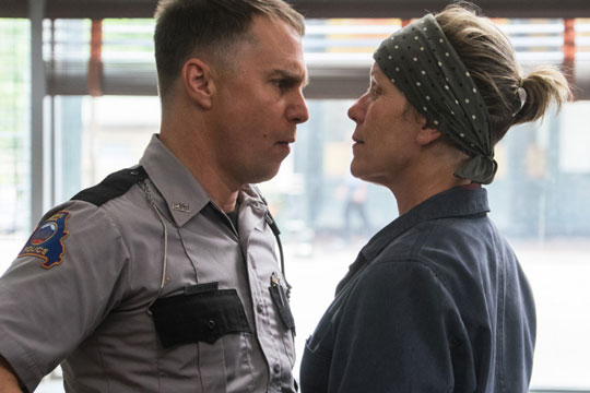 Fandenivoldsk kvinde i R�nne Bio