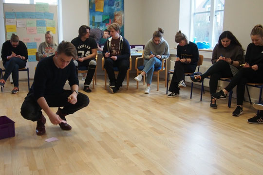 Baltiske unge p� seminar i Nex�