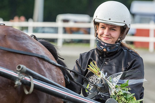Ingen titel til Laura i �rhus og hest solgt i dag