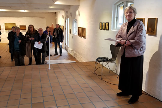 Udstilling �ger fokus p� afd�d kunstner