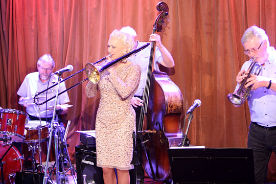 Jazzdiva gav koncert i en helt s�rlig klasse