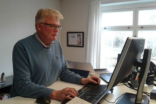 Kommunaldirekt�r fratr�der i BRK