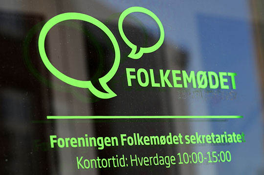 Folkem�de med begr�nsninger