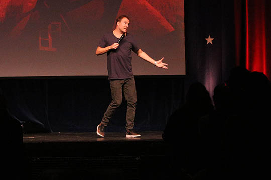 Simon Talbot sprudlede i Musikhuzet