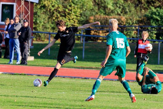 Sponsorer forl�nger med R�nne fB