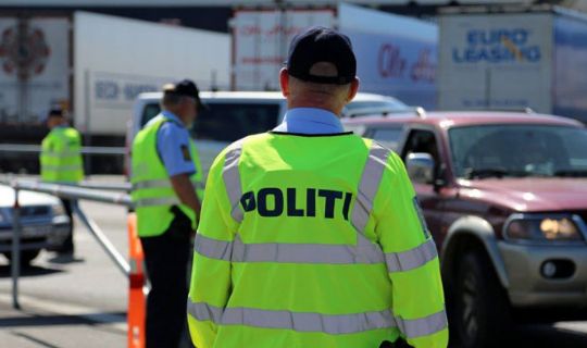 45-�rig k�rte bil uden k�rekort