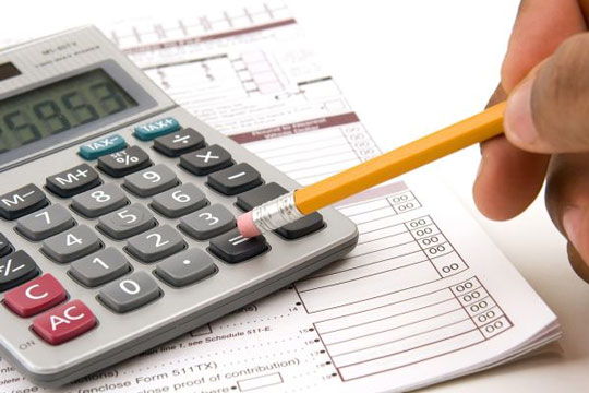 Opl�sning af en stribe af iv�rks�tterfirmaer