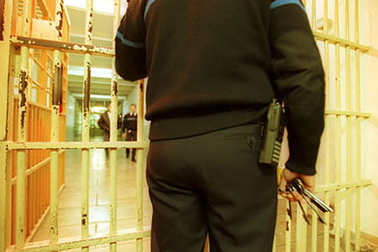 Butikstyv id�mt halvt �rs f�ngsel