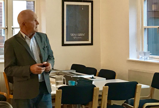 Knud Andersen underholdt i Snogeb�k