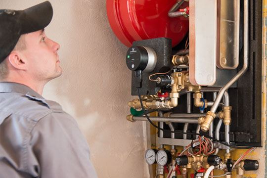 Fjernvarmeanl�g b�r efterses