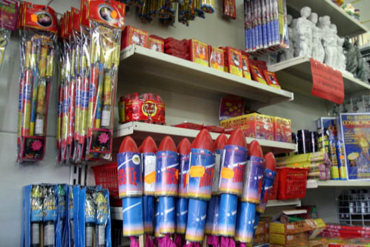 Flere brud p� fyrv�rkeriloven