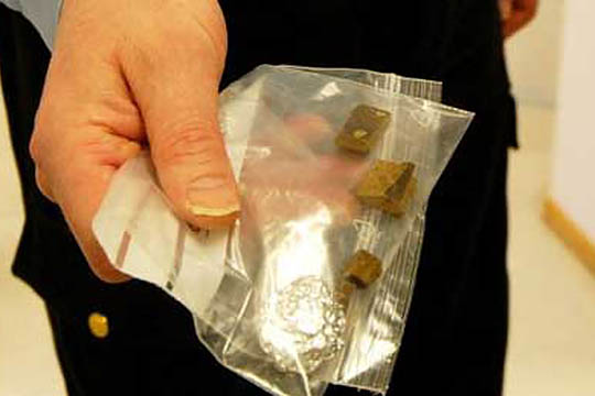 25-�rig mand taget med hash