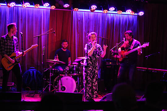 Sm� og store til jam i Raschs Pakhuz