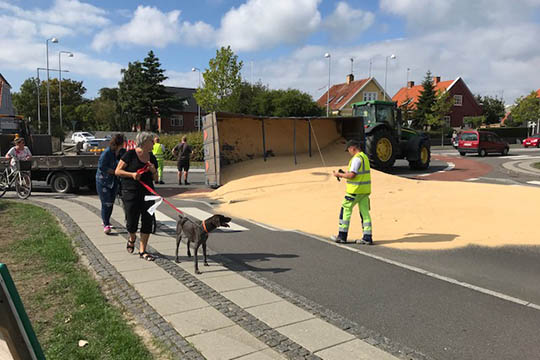 B�de efter uheld med p�h�ngsvogn