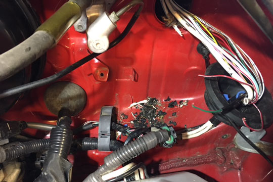 Bilforhandler: Rotter �del�gger biler