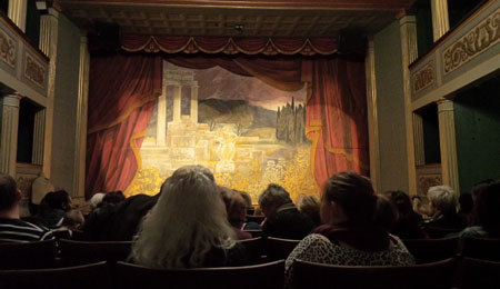 Bornholms Teater opf�rer nyskrevet komediedrama