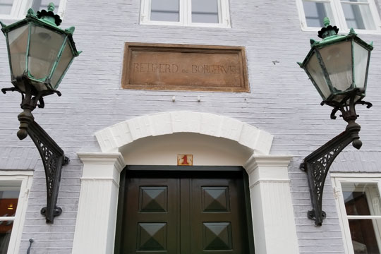 Offentlig st�vning