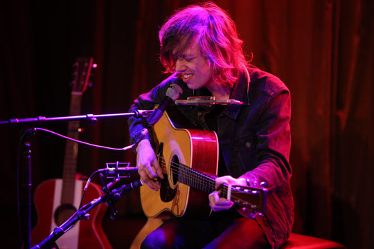 Udsolgt til akustisk koncert